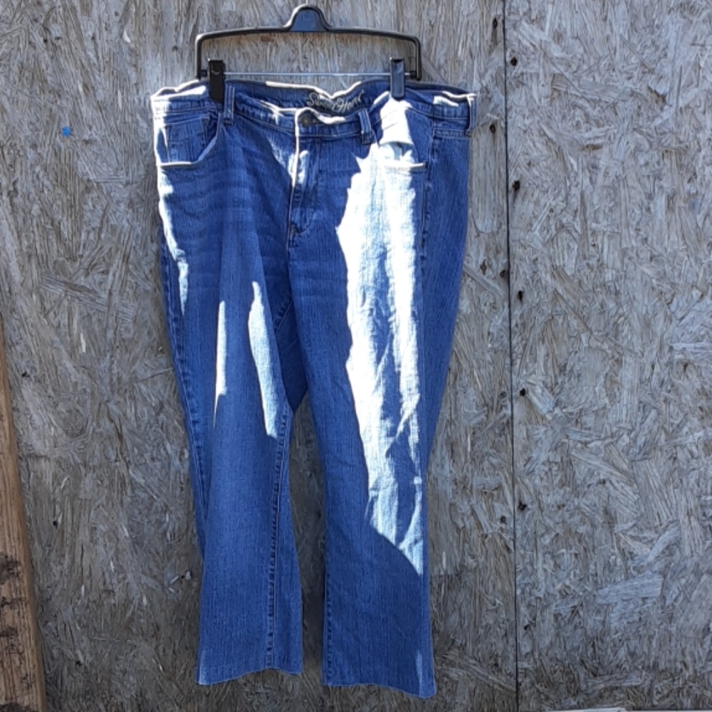 The Sweet Heart Old Navy Jeans size 16